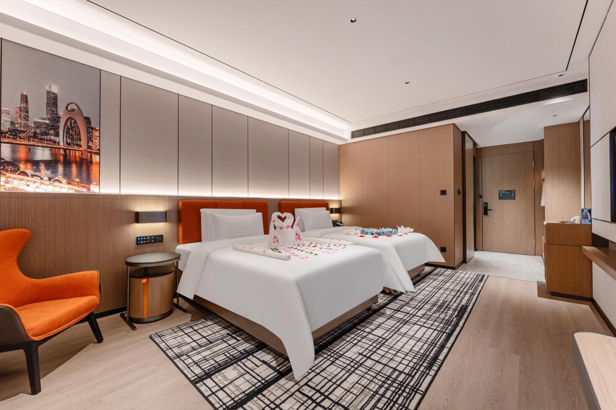 Liang Fan Holiday Inn Kuangcsou Kültér fotó
