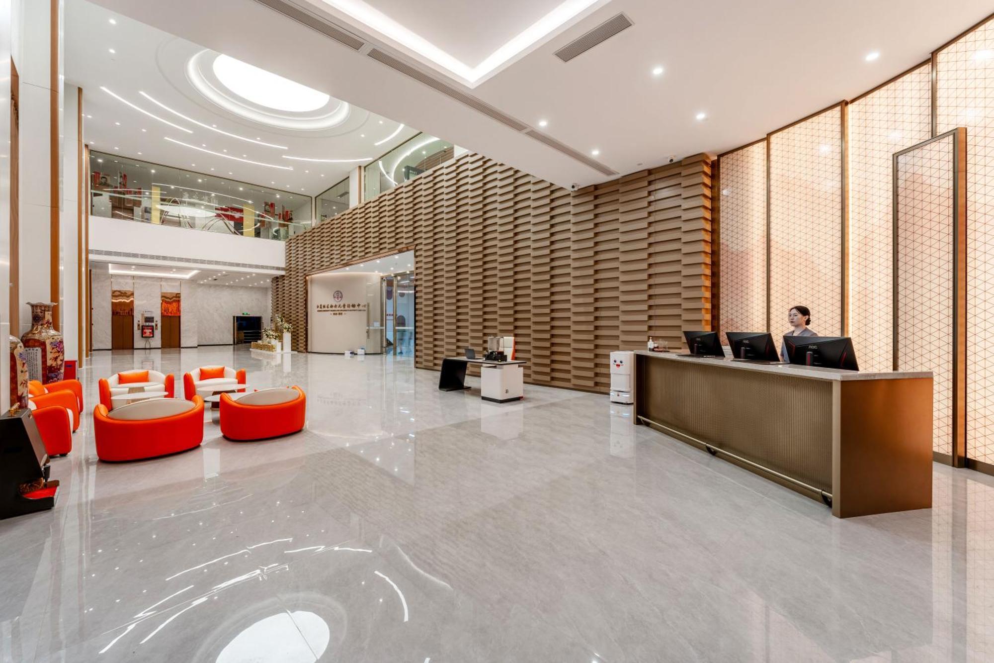 Liang Fan Holiday Inn Kuangcsou Kültér fotó