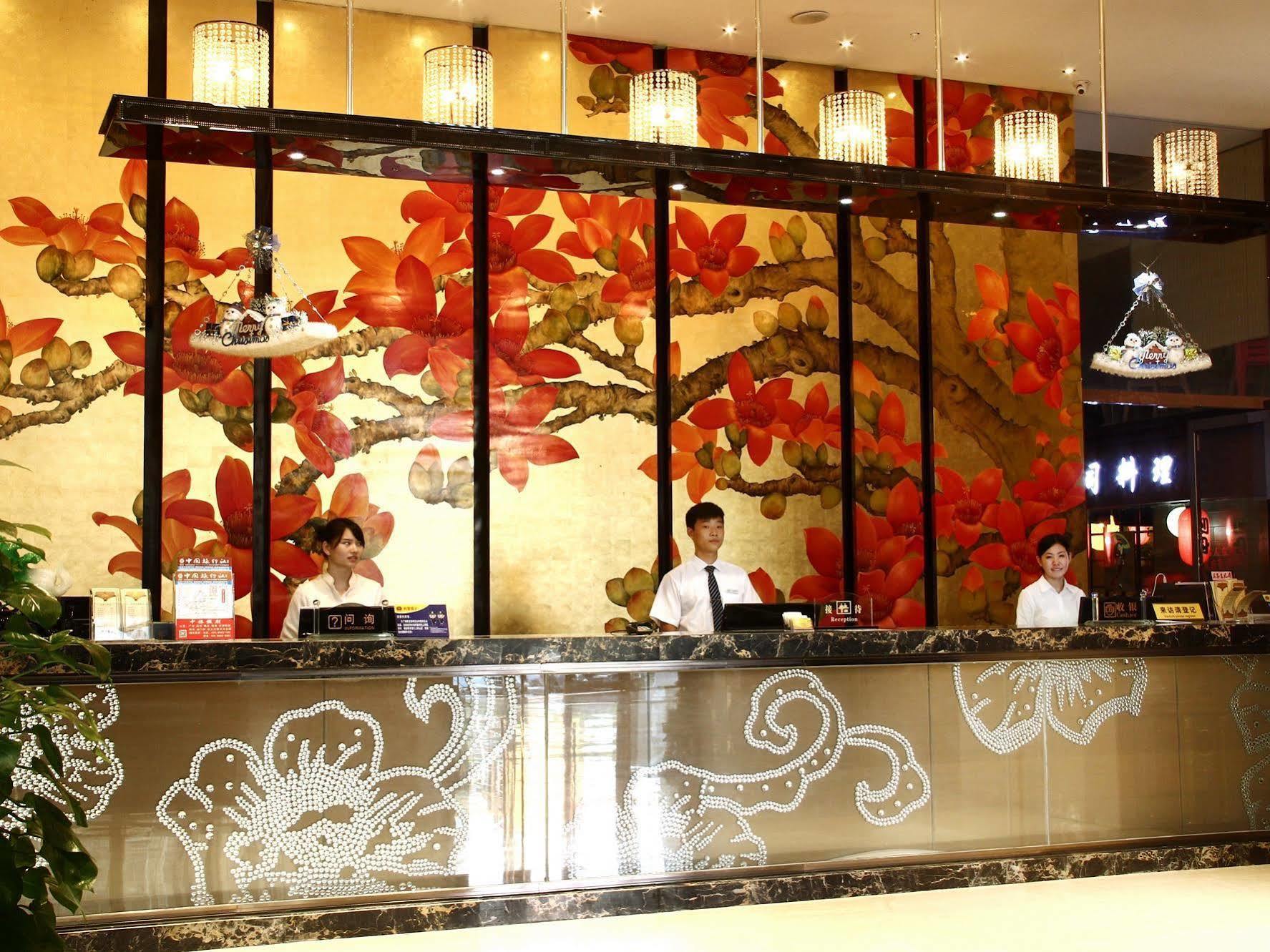 Liang Fan Holiday Inn Kuangcsou Kültér fotó
